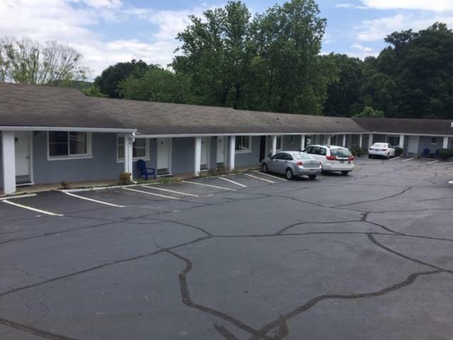 Hilltop Inn Franklin Exterior foto